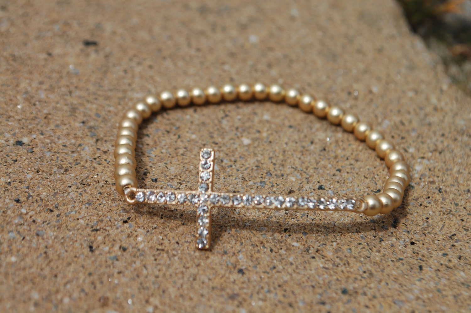 Side Cross Bracelet Gold