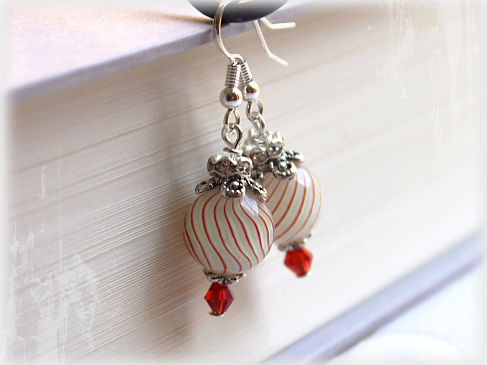 Hollow glass earrings, hand blown lampwork red and green swirl short dangle earrings