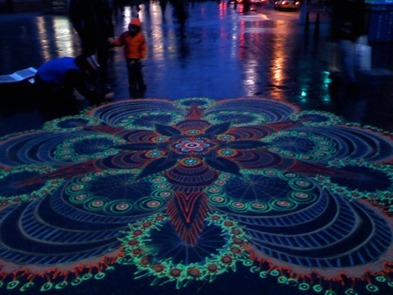 Sand Painting in the Rain.....Union Square