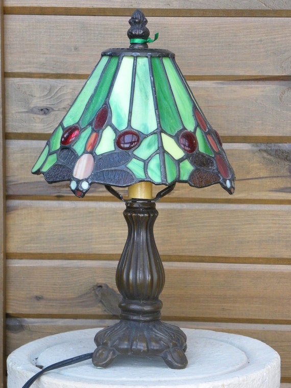 Small Vintage Stained Glass Lamp By Wayshegoesvintage On Etsy