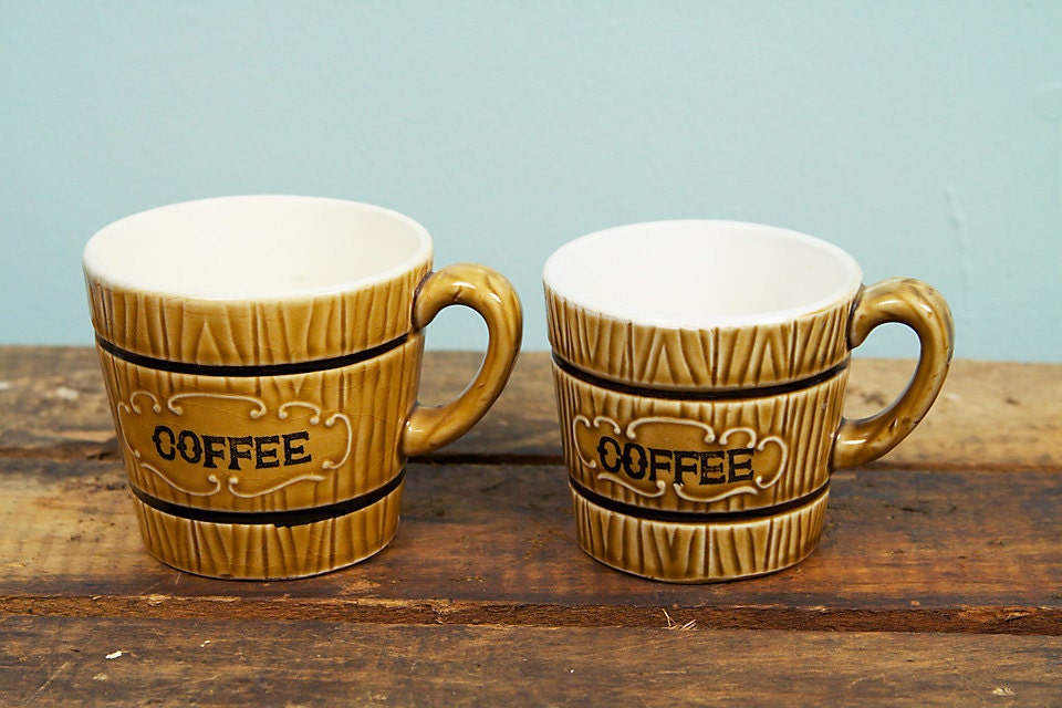 Vintage Royal Sealy Faux Wood Coffee Cups / Japan / Set of 2