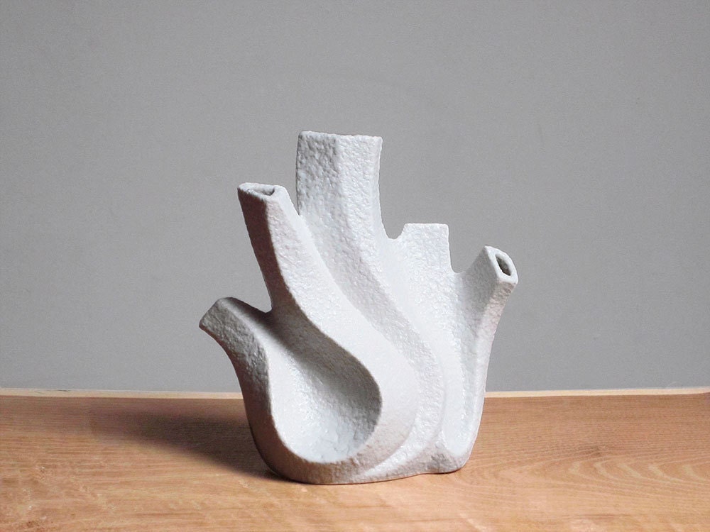 Mid Century porcelain Koralle vase by Peter Muller (Sgrafo Modern)