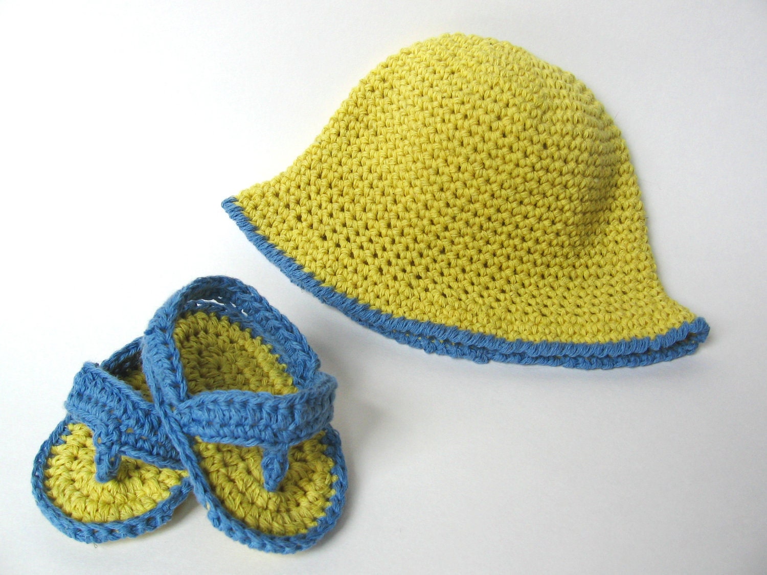 SUMMER CLEARANCE 30% OFF, Little Beach Boy Crochet Baby Hat and Sandals, Yellow and Blue Organic Cotton, Newborn, Cute Photo Prop