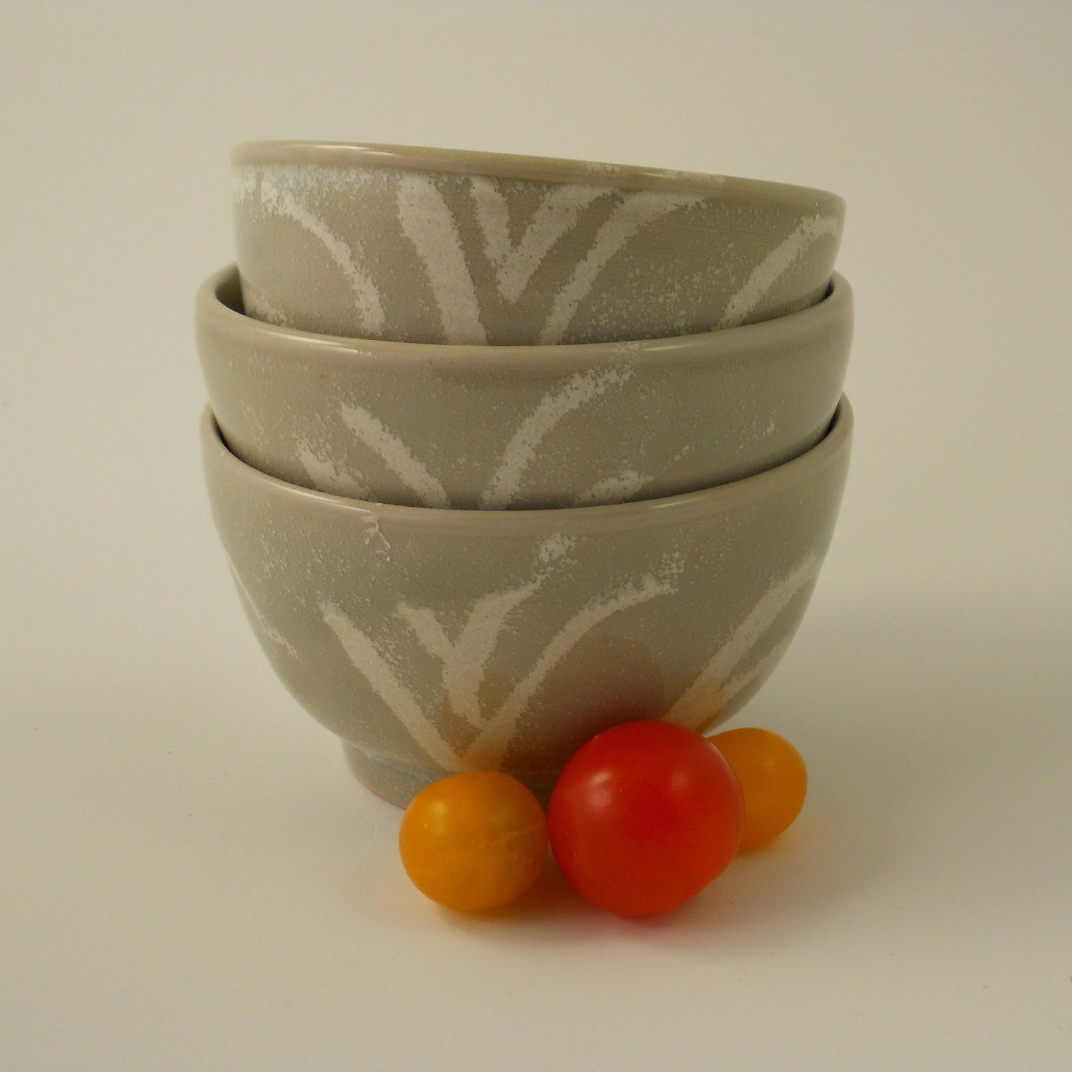 Condiment bowl set in sea foam green and white