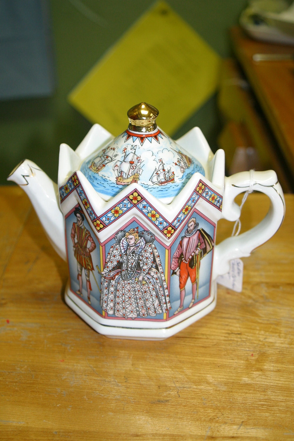Sadler Queen Elizabeth I Collectible Teapot by Borealman on Etsy