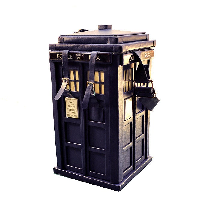 TARDIS purse in poly leather