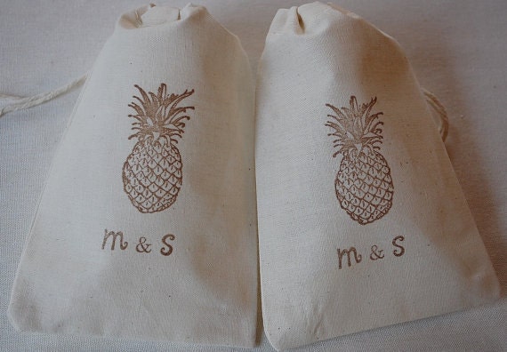 50 Personalized Wedding Favor Bags - Brown Vintage Pineapple Cotton Gift Bags with Drawstrings 4x6