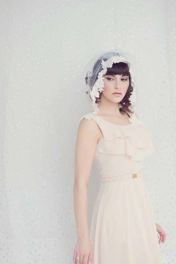Grace - Shoulder length bridal tulle veil trimmed with vintage alencon lace