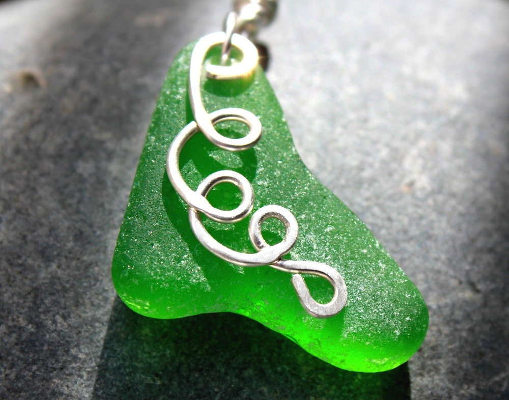 Green Christmas Sea Glass Necklace - Sterling Silver - Genuine Sea Glass Jewelry