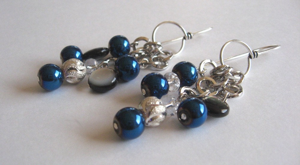 Chain and bead mash up dangle short earrings