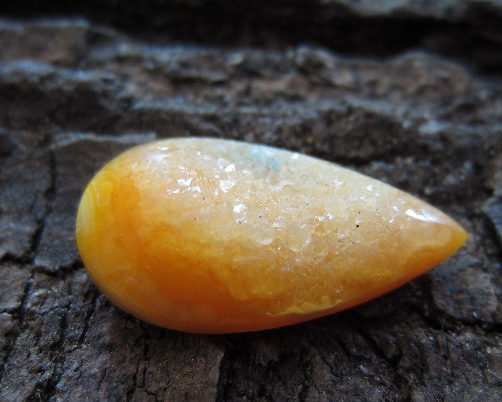 Tiny Sparkle yellow Druzy Jasper Cabochon, Semiprecious Stone, Stone for Setting B432