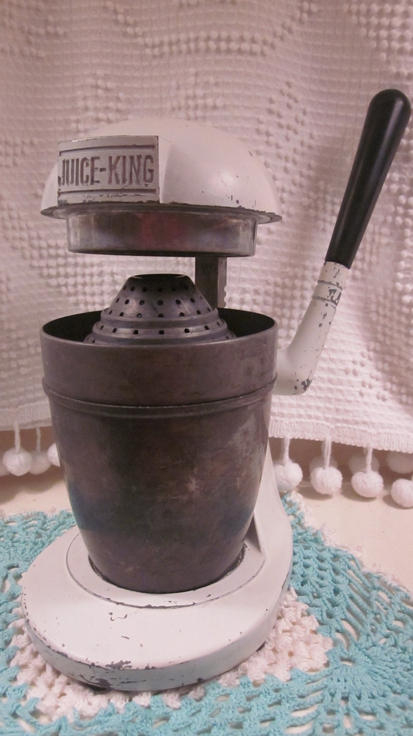 Hand Crank Juicer