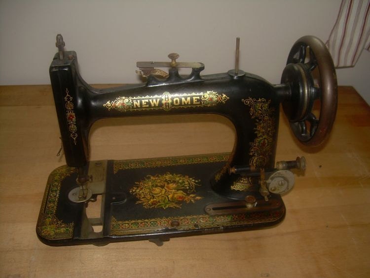1890's - 1900's NEW HOME TREADLE Sewing Machine Beautiful Graphics