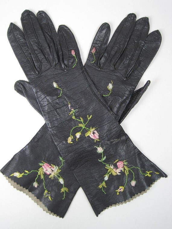 Vintage BLACK LEATHER GLOVES Floral Hand by regenerationclothing