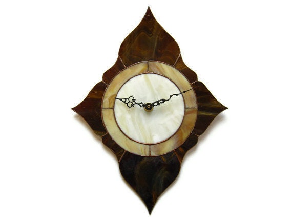 Stained glass clock diamond shape handcrafted - Nostalgianmore