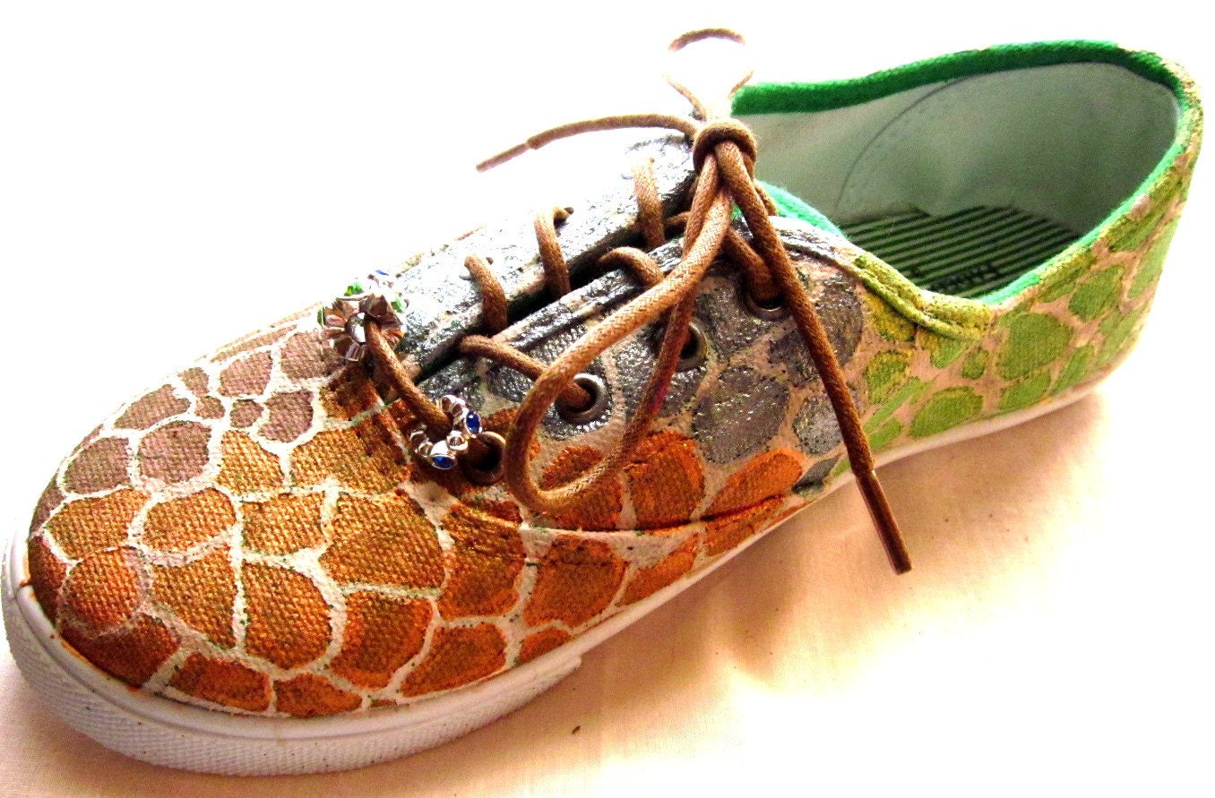 custom painted giraffe sneakers multi color child's size 3