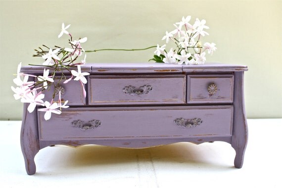Upcycled Vintage / Music Box / Jewelry Box / Handpainted / Lavender/ Romeo and Juliet
