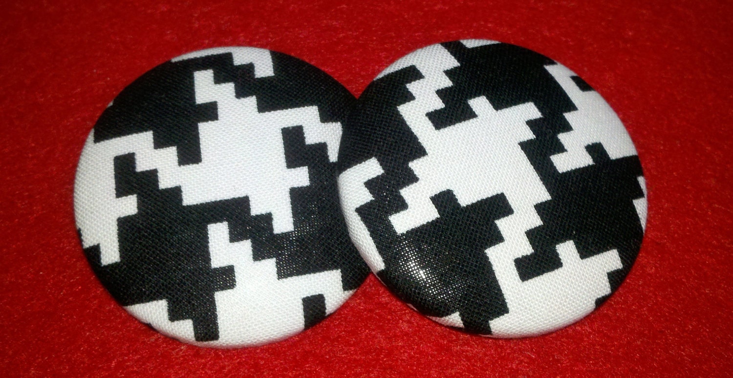Extra Oversize Button Earring- Houndstooth Luv