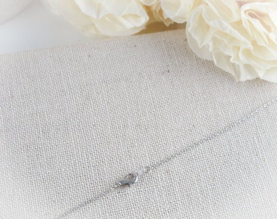 tiny cat necklace in gold / silver