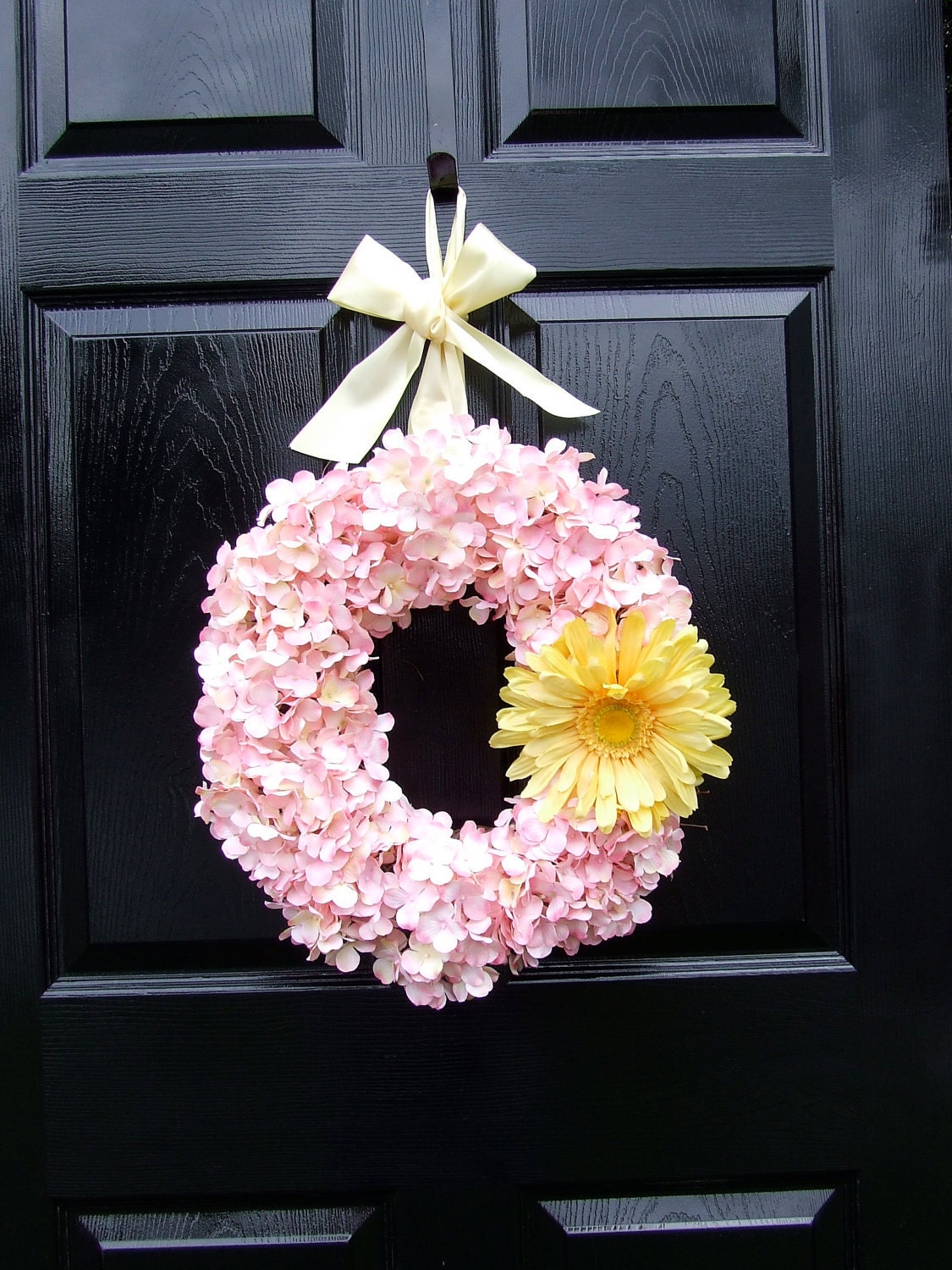 Pale Pink Hydrangea Wreath with Oversized Yellow Daisy