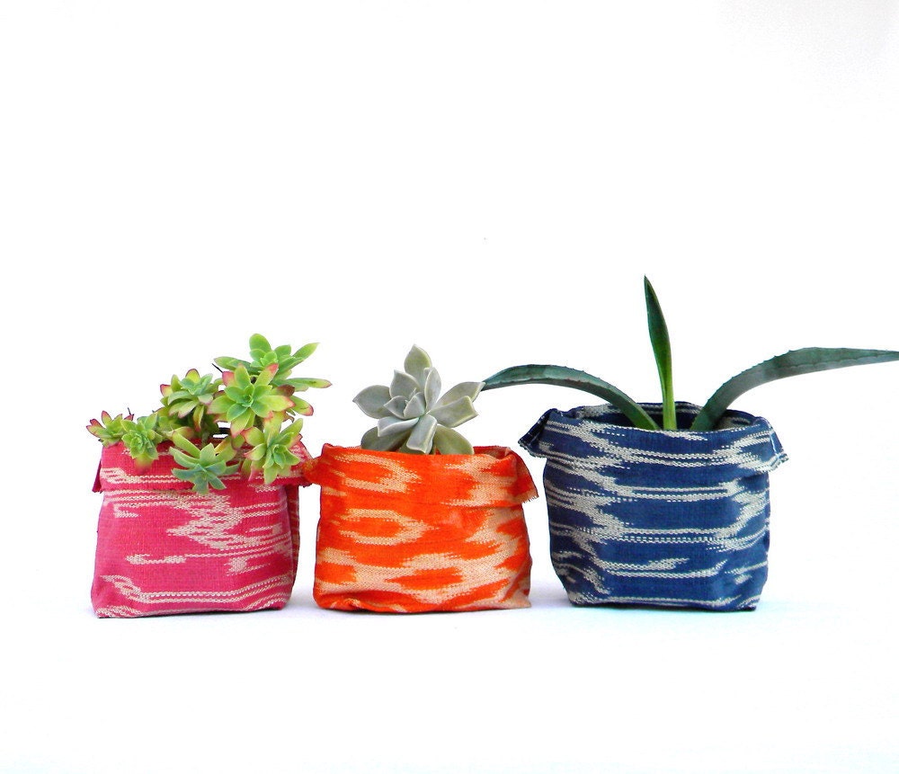 BANSOT - ikat fabric bowl in orange
