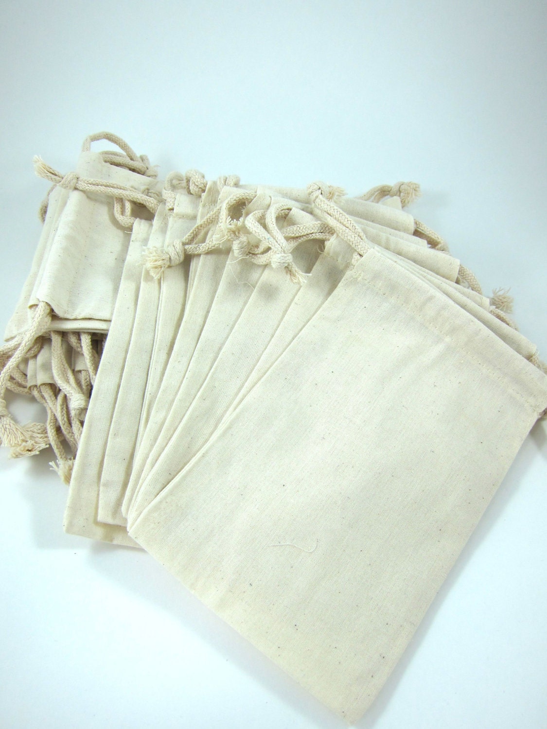 25 Large Cotton Muslin Bags Pouches (5 by 8 inch) for Jewelry, Gift Bag, Wedding Favors