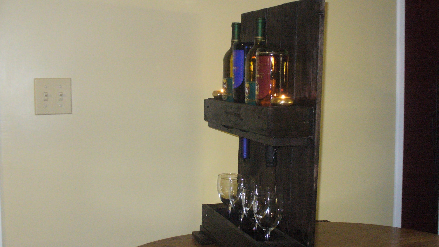 De madera rústica Wine Rack 28 "X18" X7 "
