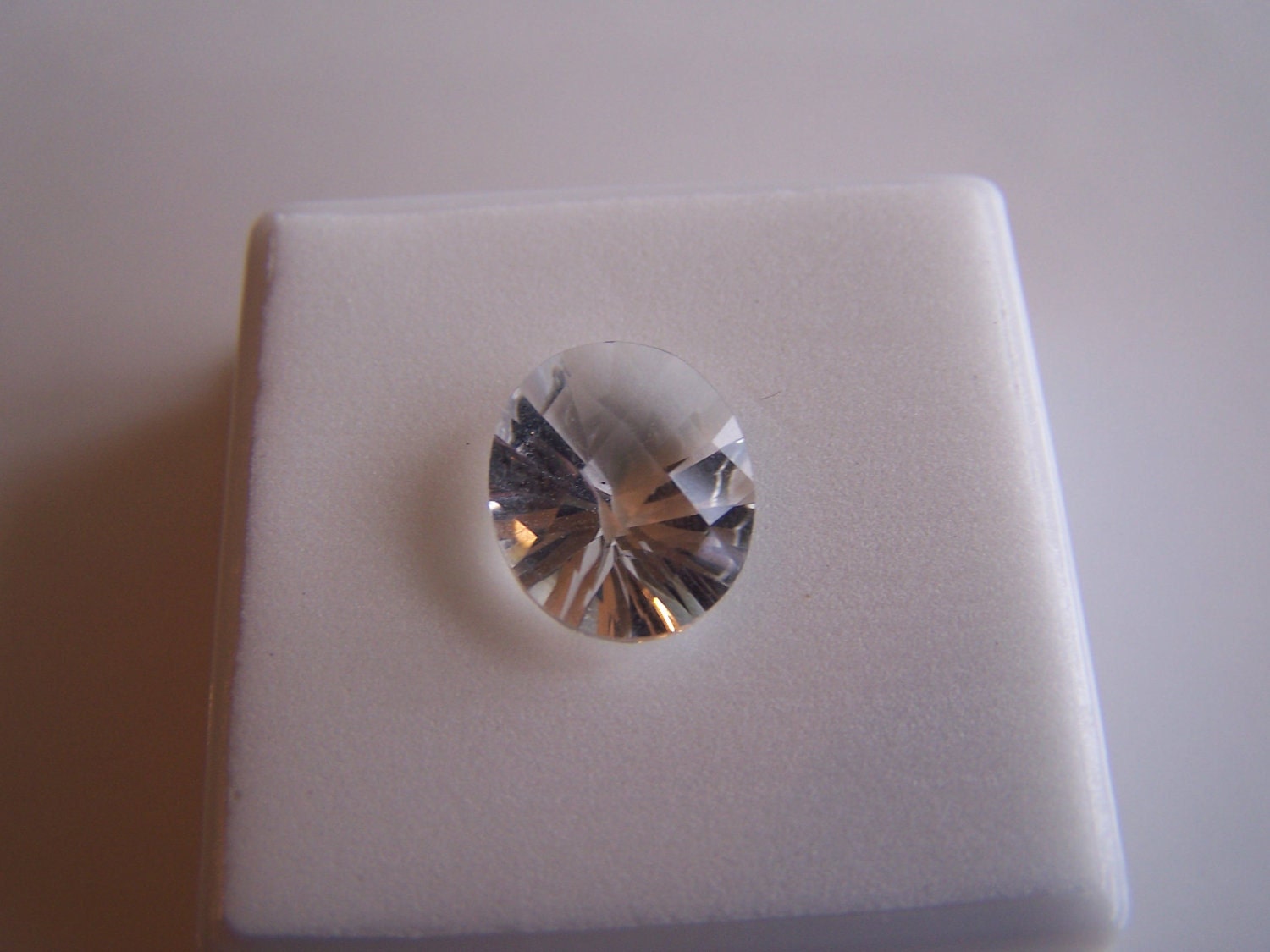 Petalite, approx. 3.30 ct. weight