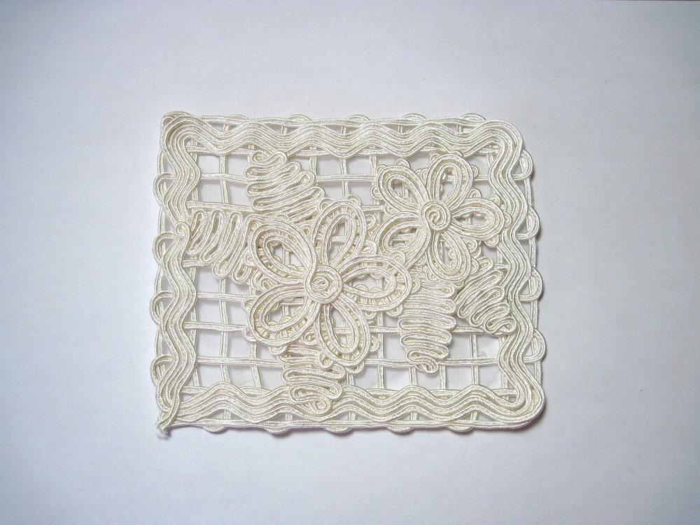 Vintage lace patch/pocket
