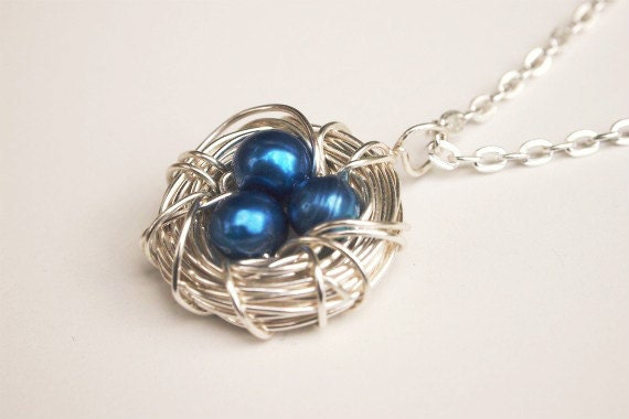 Blue Birdnest Necklace - Wire Nest - Blue Freshwater Pearl Nest