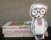 gretchen(embroidered doll)