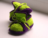 Crochet pattern. This is a PATTERN for crocheted baby's bootees - sneakers.