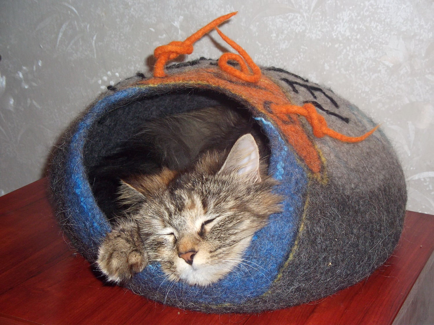 OOAK Cat bed, cat cave "Cat's Hostel",  ,pets bed,hand crafted, Eco friendly