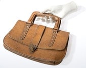 SaleSale Beautiful antique vintage Art Deco 1940s 1930s GENUINE leather Handbag, chic, Gatsby, brass clasp
