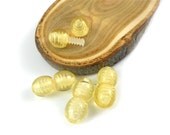 5 pice SCREW CLASPS - Plastic - light citrine - fastened to the amber