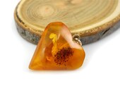 Natural Baltic Amber heart - Cognac transparent - 18x19mm