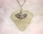 Necklace UK Handmade Natural Sea Beach Glass Scotland Wire Wrap Silver Tone Chinese Fan Pendant Silver Plated Chain Links