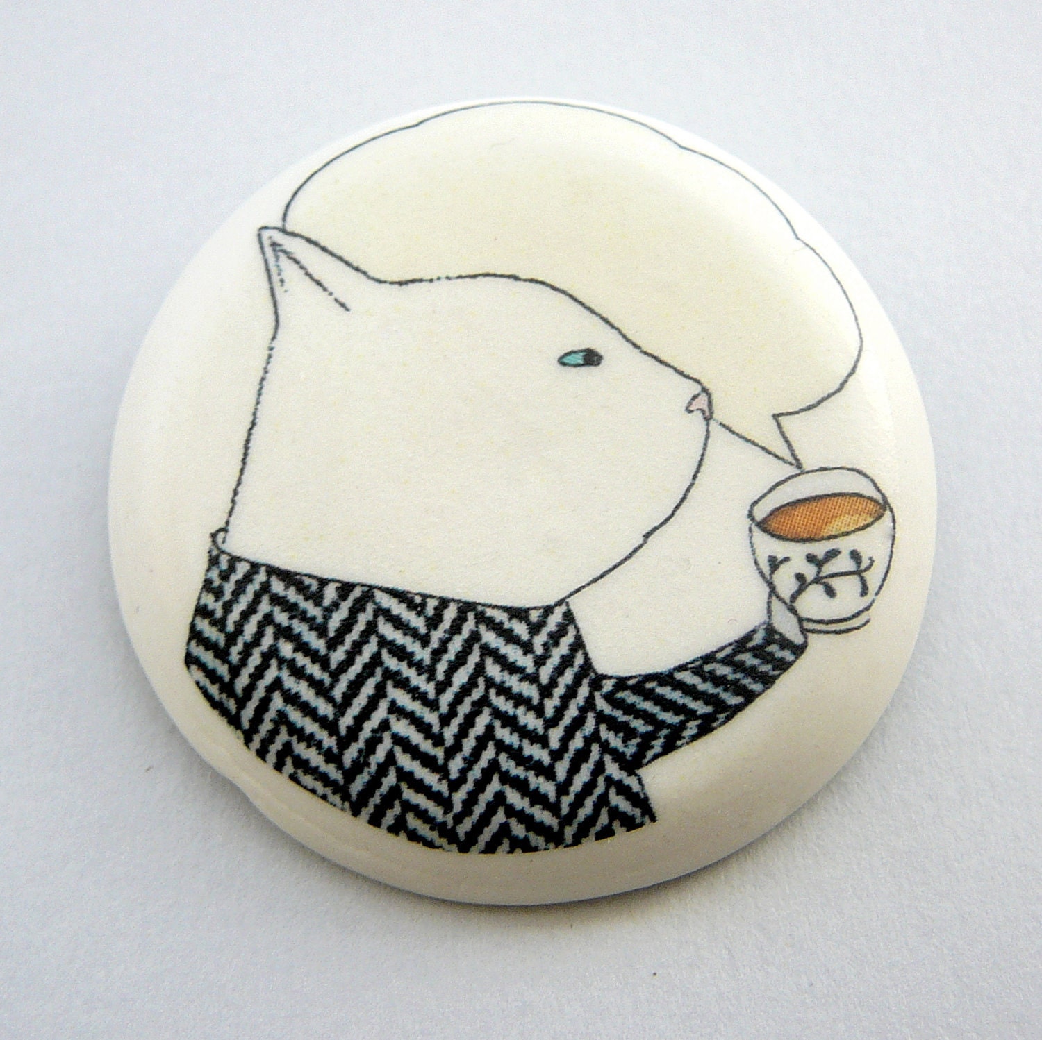 Brooch in white porcelain with original color illustration by AtelierGilet. "Tea in tweed" - LARGE