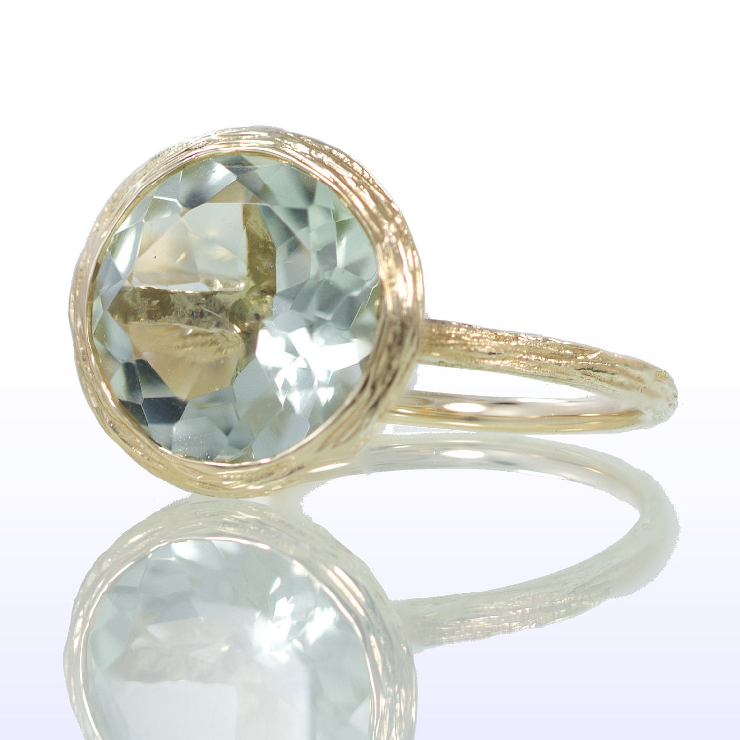 Twig Wood Grain Design Bezel Set Green Amethyst Ring