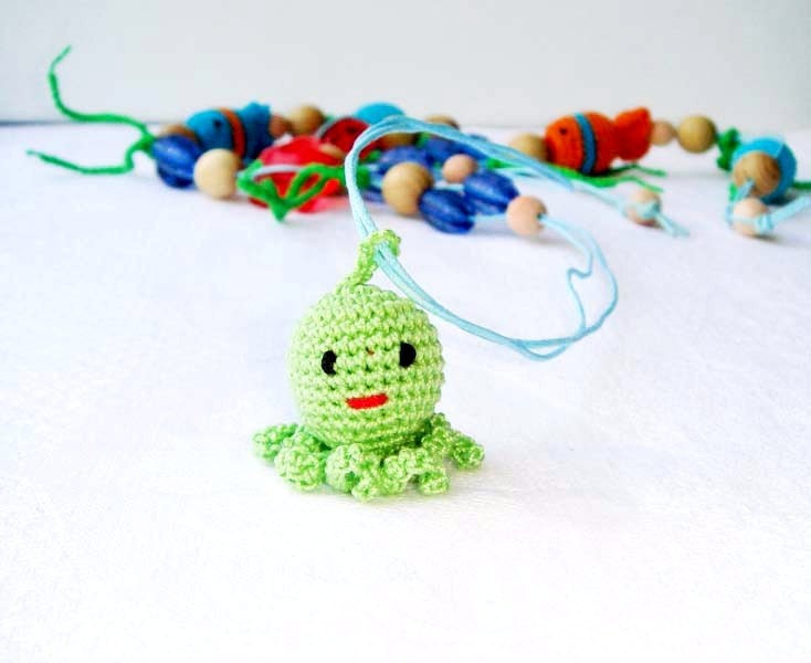 Nursing Necklace Octopus Green blue Mommy Teething Necklace  Sling Accessory Waldorf toy  Wrap Baby Carrier Wooden toy developing toy