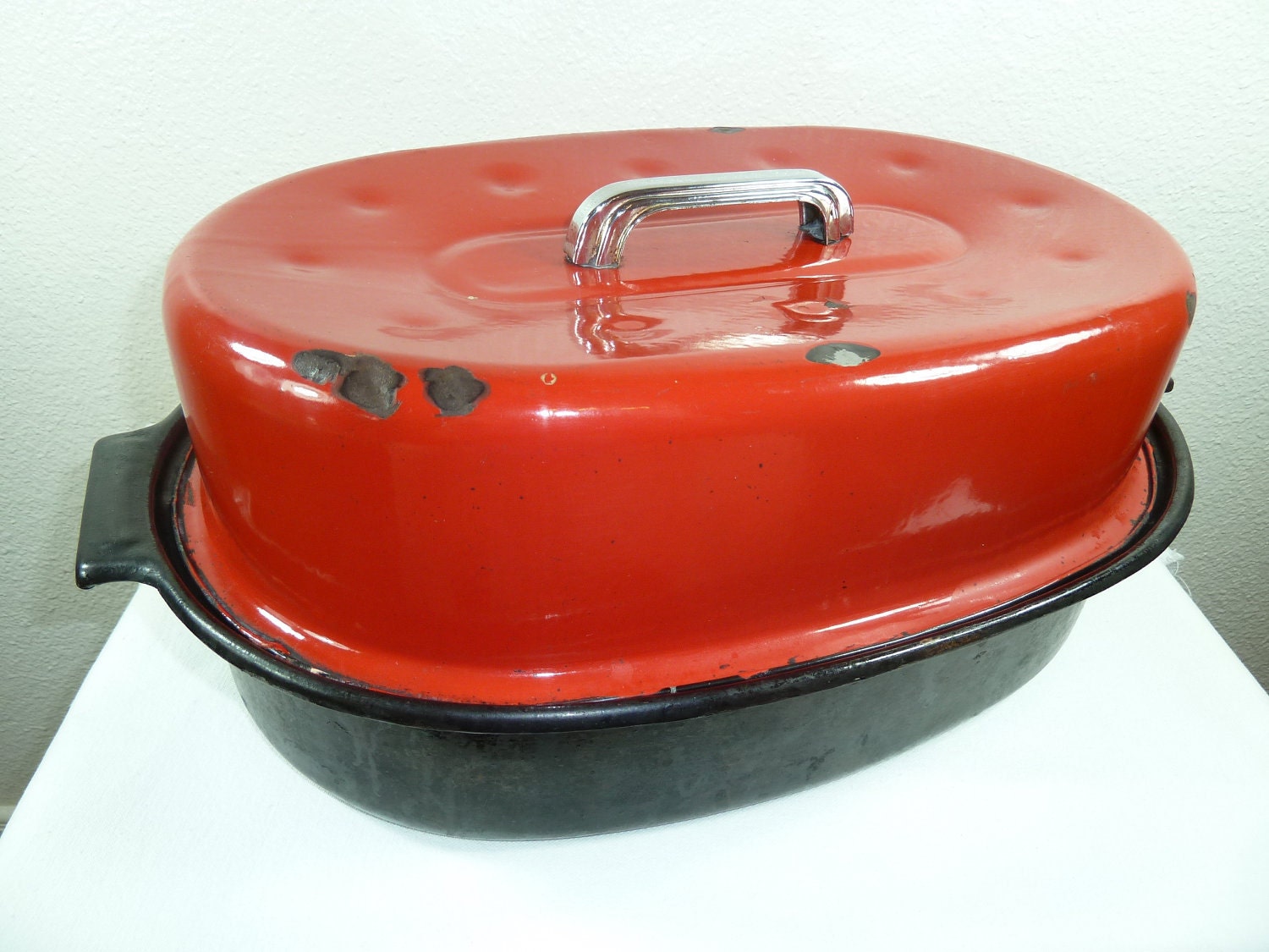 Vintage Red and Black Enamelware Roasting Pan