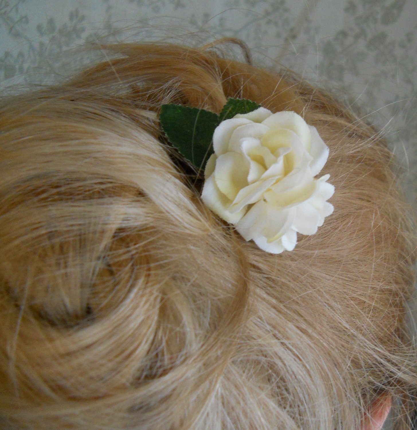 Wedding Hair Pin Retro Vintage Style Bride Bridesmaid Double Bloom Hair Fascinator in Ivory by Leelee's Bridal Accessories on Etsy
