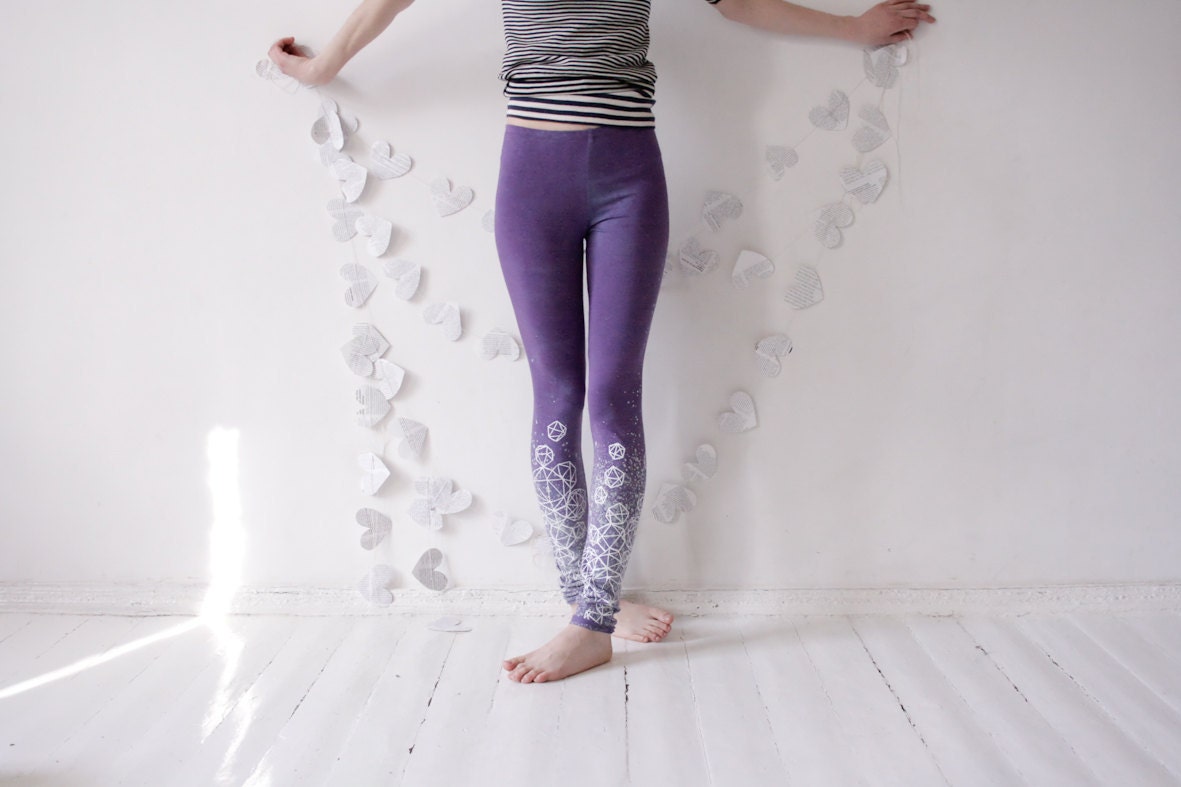 Size S- delicate lilac crystal leggings