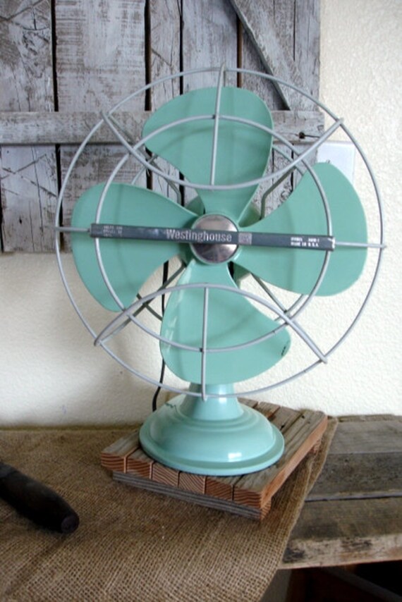 Vintage 1960's Westinghouse Fan Seafoam/Aqua Green Model A010-1
