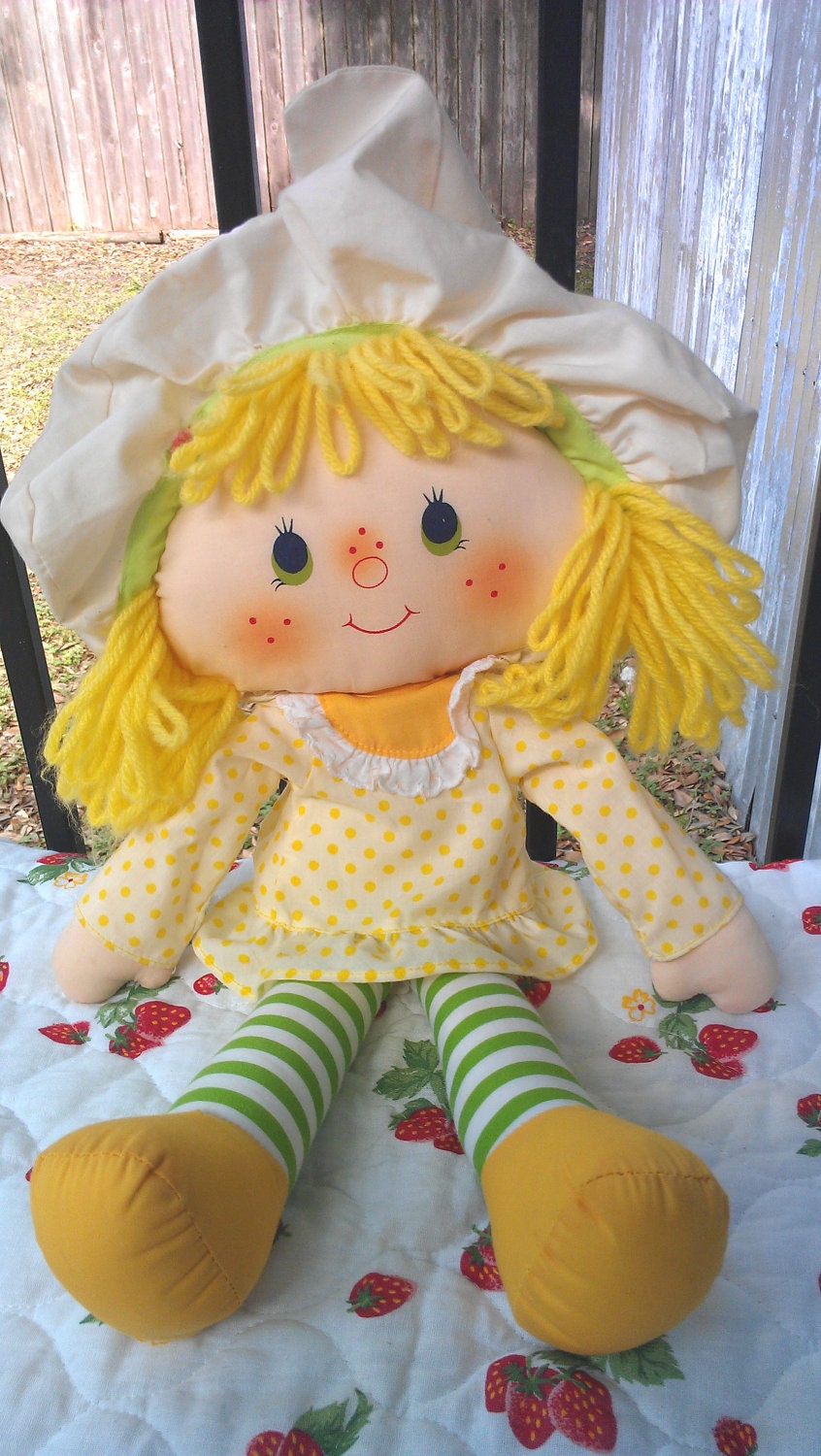 Vintage 1981 Strawberry Shortcake Lemon Meringue ragdoll cloth doll plush 16"