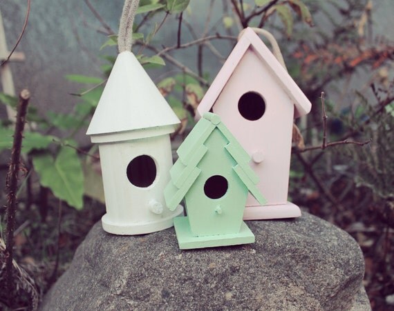 three shabby chic bird houses pink green by perfectlywhimsical three shabby chic bird houses pink green by perfectlywhimsical