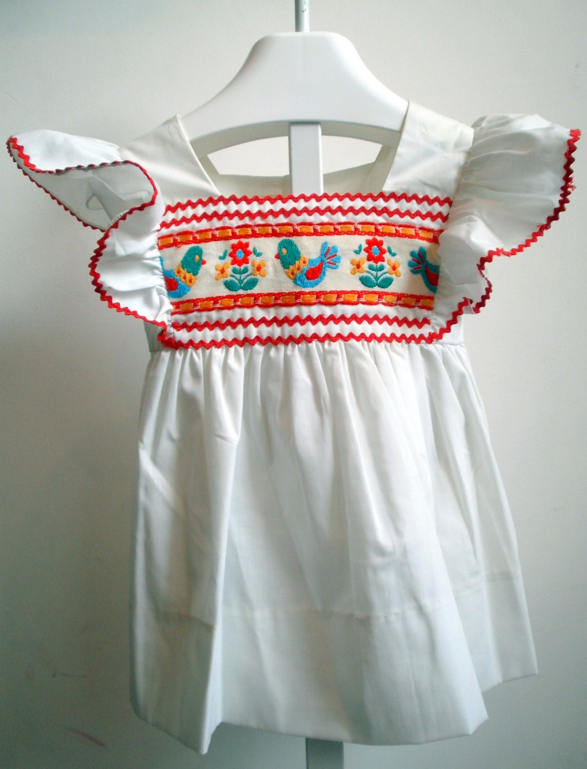 Vintage Pinafore wth retro detail- New never worn