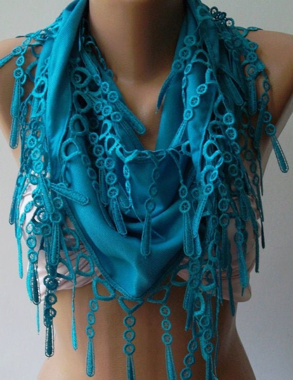 Pashmina and Elegance Scarf with Lace Edg
