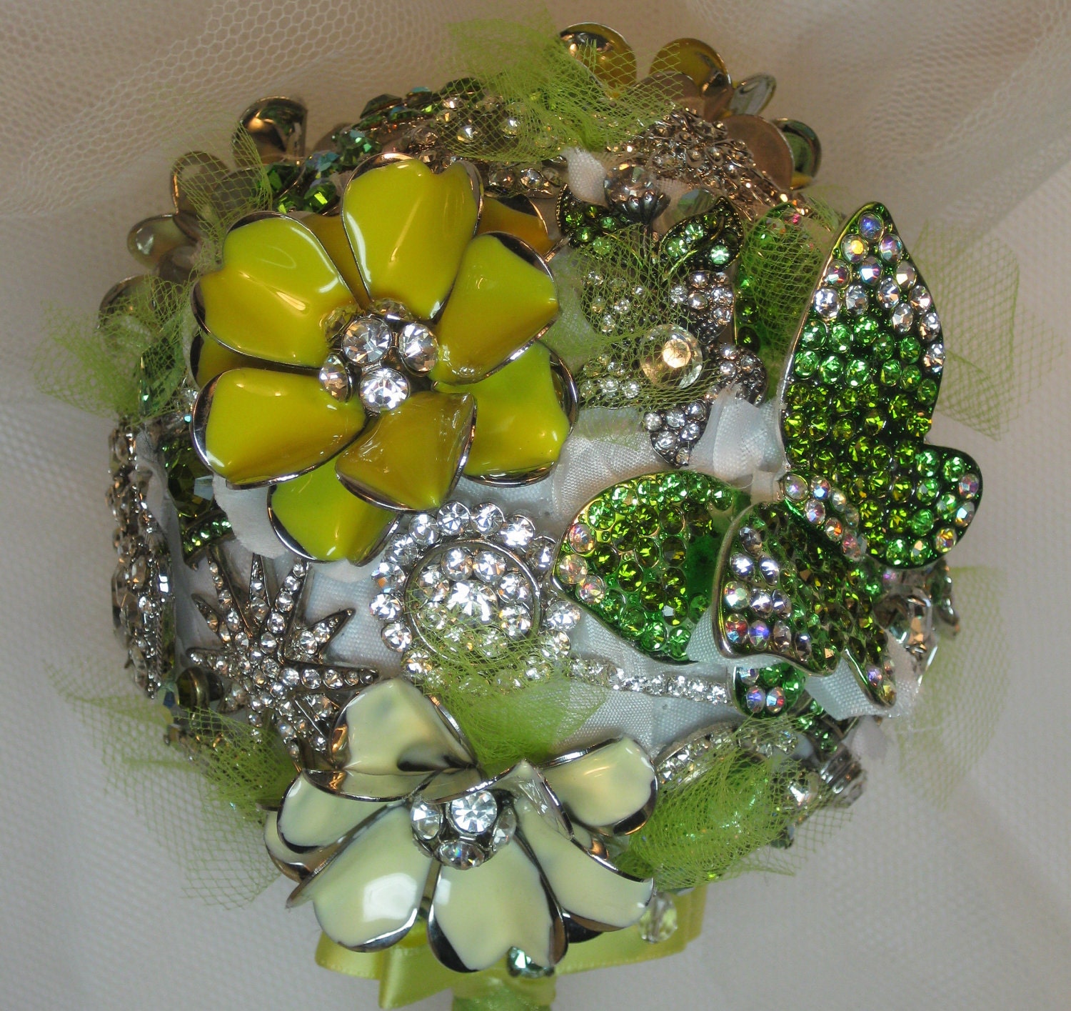 Flower Girl Brooch Bouquet Extra Small