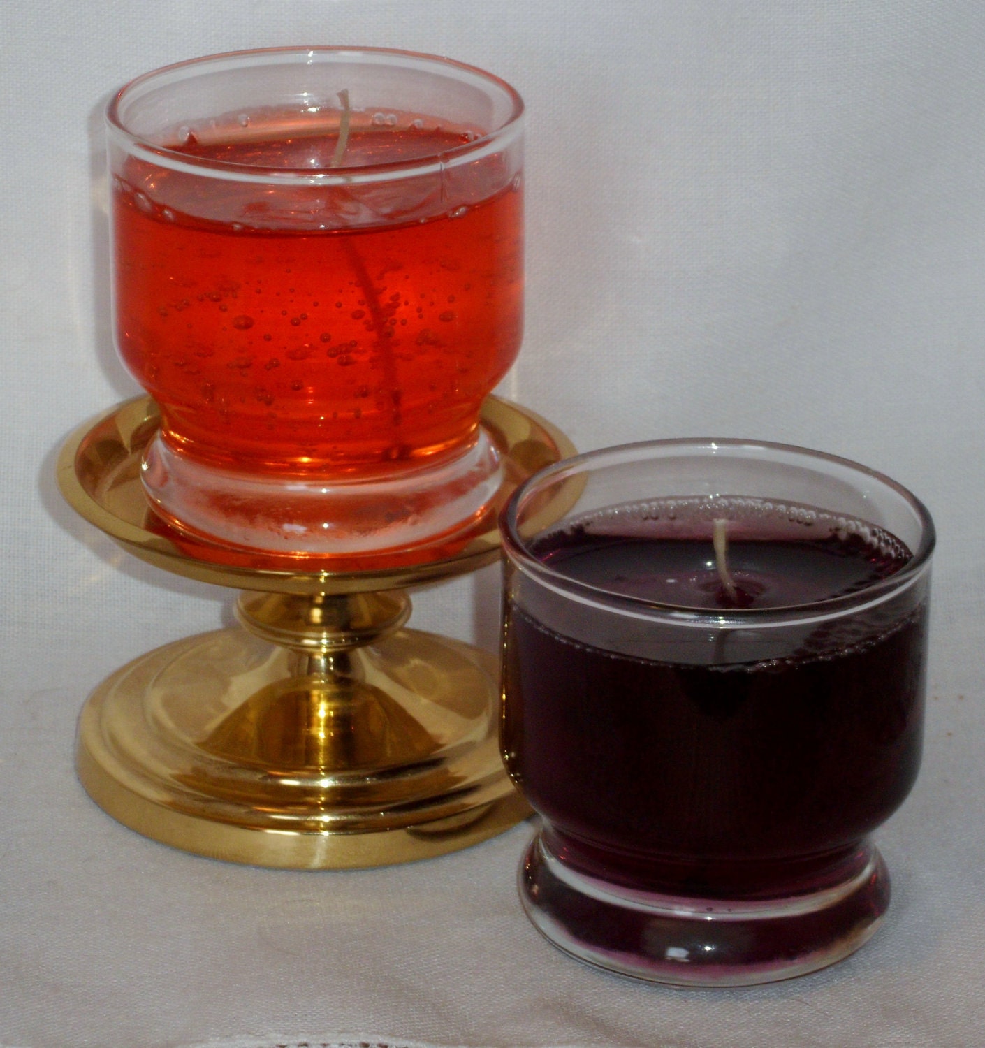 Gel candle of Cinnamon scent in glass container